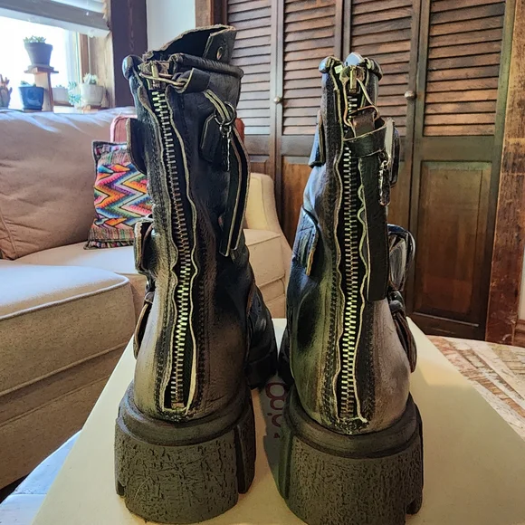 A.S.98 Hamish Distresses Ice Combat Boots - Picture 6 of 8